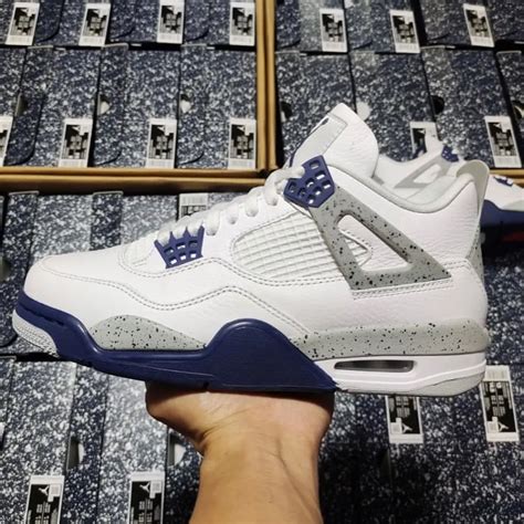 jordan retro 4 military navy.